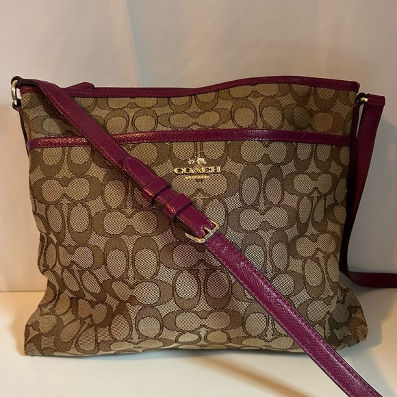 Coach Handbags - Vintage | Coach | Large Signature C Crossbody File Bag | Brown/Maroon